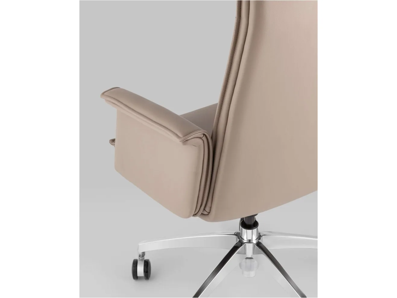 Кресло руководителя STOOL GROUP TopChairs Regenta бежевый арт. 1567895