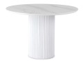белый