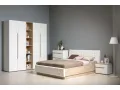белый